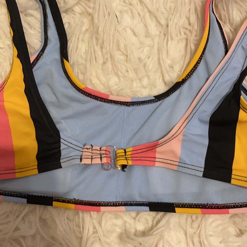 Striped Bikini Set - Picture 4 of 6